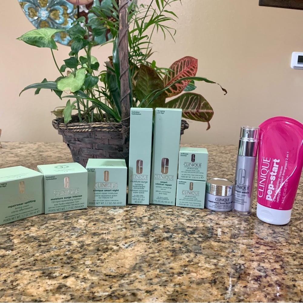 NEW 10 Piece Clinique Full-Size Bundle
